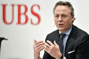 AI cannot replace the role of financial advisors, UBS CEO says